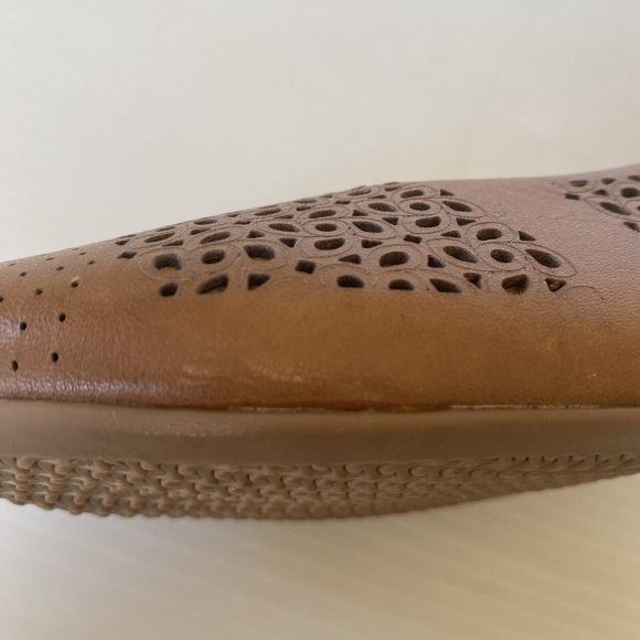 Airflex Women's Size 9 Tan Brown Leather Laser Cut Block Heel Pump Comfort Shoe - Picture 11 of 13